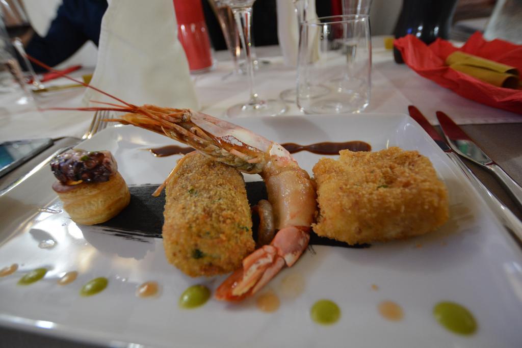Abas Ristorante Pizzeria Affittacamere Ales Ngoại thất bức ảnh