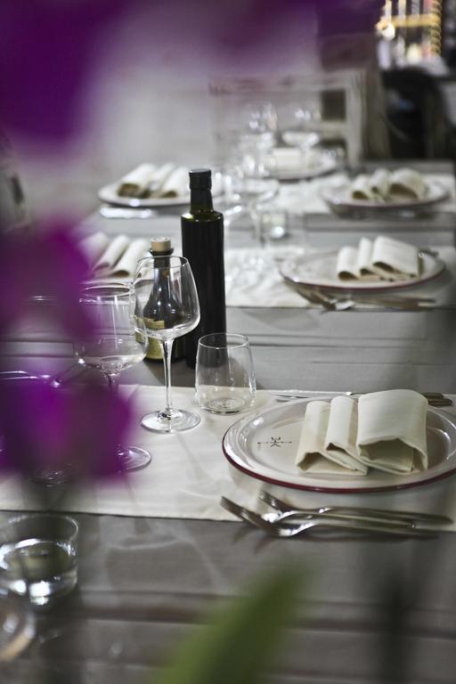 Abas Ristorante Pizzeria Affittacamere Ales Ngoại thất bức ảnh