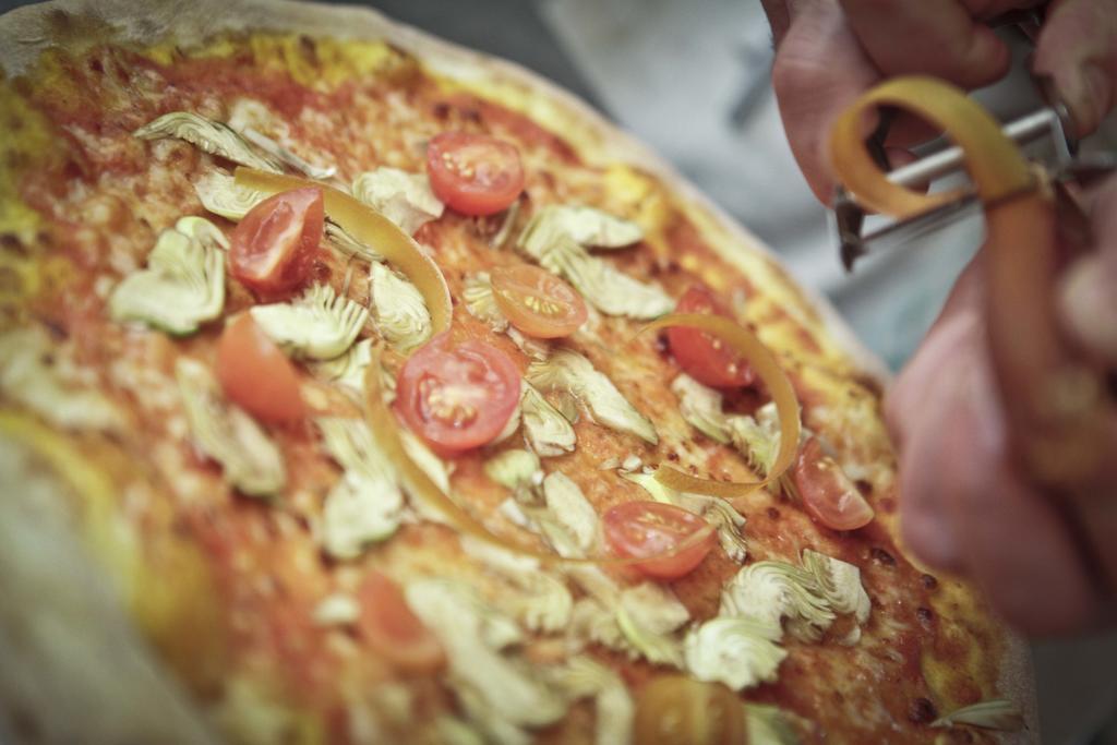 Abas Ristorante Pizzeria Affittacamere Ales Ngoại thất bức ảnh